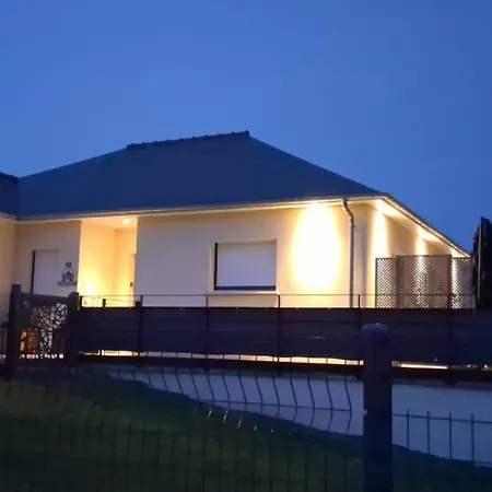 Aux Figuiers De La Garenne וילה
